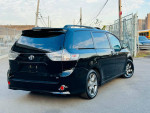 2014 Toyota Sienna SE 8-Passenger FWD 70,000 mi