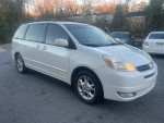 2005 Toyota Sienna 124,000 mi