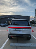 2024 Rivian R1S 86,000 mi
