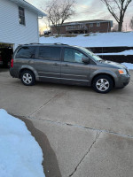 Dodge Caravan 85,000 mi