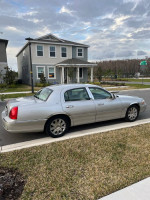 2004 Lincoln Town Car Ultimate RWD 59,000 mi