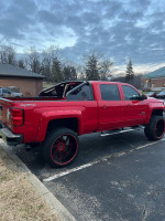 2016 Chevrolet Silverado 1500 125,000 mi