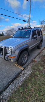 2003 Jeep Liberty Sport 4WD 65,000 mi