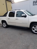 2011 Chevrolet Avalanche LTZ 4WD 116,000 mi
