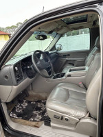 2004 Chevrolet Suburban 120,000 mi