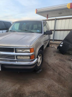 2000 Chevrolet Tahoe 93,000 mi