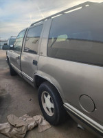 2000 Chevrolet Tahoe 93,000 mi