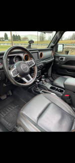 2020 Jeep Gladiator Mojave 4WD  106,000 mi