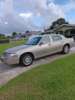2006 Lincoln Town Car 73,000 mi