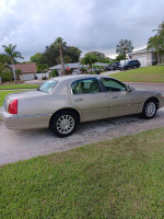2006 Lincoln Town Car 73,000 mi