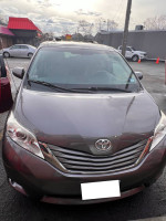 2013 Toyota Sienna XLE 7-Passenger AWD 141,000 mi