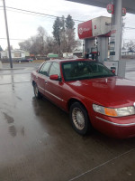 2000 Mercury Grand Marquis 82,000 mi