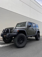 2015 Jeep Wrangler Rubicon 4WD  130,000 mi