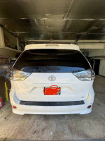2017 Toyota Sienna SE 8-Passenger FWD 122,000 mi