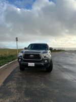 2020 Toyota Tacoma 129,000 mi