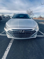2019 Hyundai Elantra SEL FWD 122,000 mi