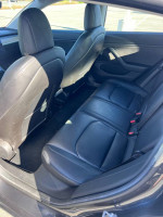 Land Rover 140,000 mi