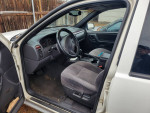 2000 Jeep Cherokee 140,000 mi