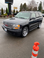 2004 GMC Yukon Denali AWD 111,000 mi