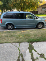 Chrysler Town and Country 141,000 mi