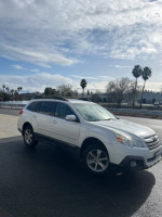 2014 Subaru Outback 64,000 mi