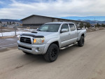 2006 Toyota Tacoma V6 4WD  86,000 mi