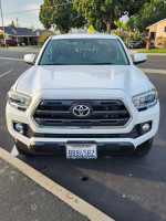 2017 Toyota Tacoma SR 4WD  99,000 mi