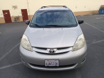 2024 Toyota Sienna 61,000 mi