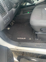 2013 Nissan Titan SV 4WD  96,000 mi