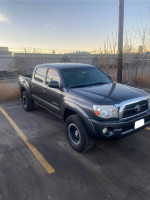 2011 Toyota Tacoma V6 4WD  66,000 mi
