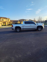2021 GMC Sierra 1500 SLE 4WD 82,000 mi