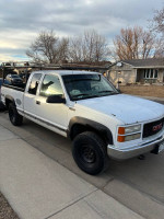 GMC Sierra 2500 64,000 mi
