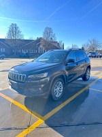 2021 Jeep Cherokee Latitude FWD 125,000 mi