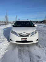 2015 Toyota Sienna LE 7-Passenger AWD 98,000 mi