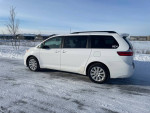 2015 Toyota Sienna LE 7-Passenger AWD 98,000 mi