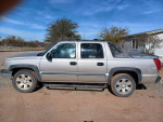 2004 Chevrolet Avalanche 1500 4WD  121,000 mi