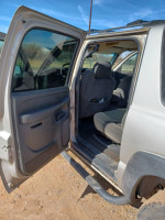 2004 Chevrolet Avalanche 1500 4WD  121,000 mi