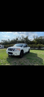 2014 Nissan Titan 143,000 mi