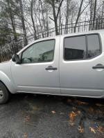 2010 Nissan Frontier SE 4WD  52,000 mi