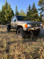 Toyota Pickup 100,000 mi