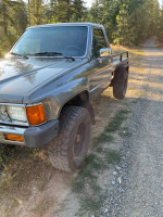 Toyota Pickup 100,000 mi