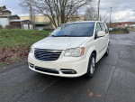 2013 Chrysler Town and Country 89,000 mi