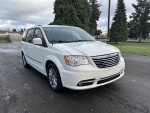 2013 Chrysler Town and Country 89,000 mi