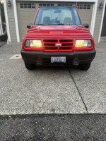 1996 Geo Tracker 2dr SUV 4WD w/Soft Top 4WD 130,000 mi