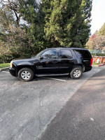 2009 GMC Yukon 129,000 mi