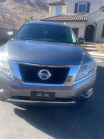 2016 Nissan Pathfinder Platinum FWD 73,000 mi
