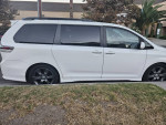 2015 Toyota Sienna SE 8-Passenger FWD 121,000 mi
