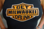 GET MILWAUKEE DRUNK BAR & SHIELD WOMEN'S MEDIUM BLACK BELLA TANK TOP!