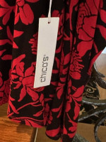 * Pretty Red/Black Floral Ruched Sleeve Top * New - Chico's Boutique