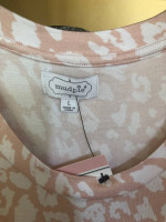* Pink/White Leopard Print Top * New